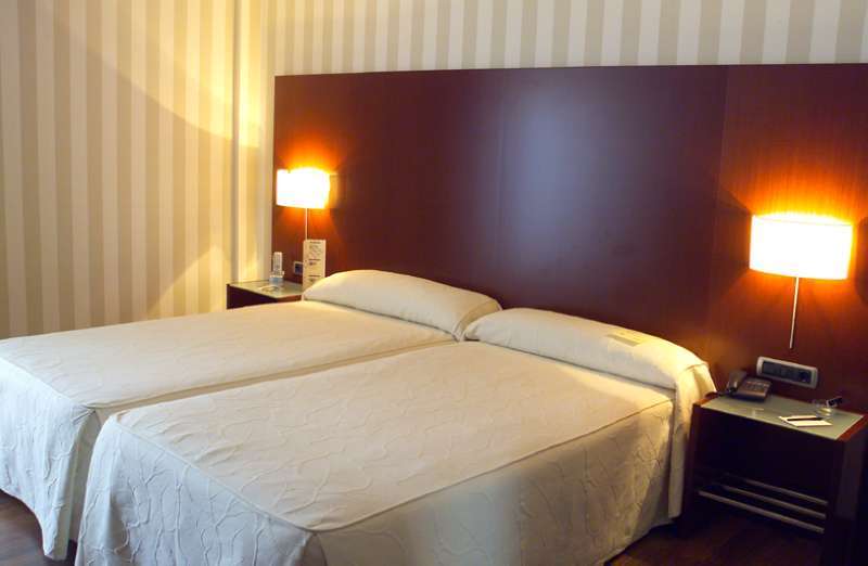 Zenit Vigo Hotel Ngoại thất bức ảnh