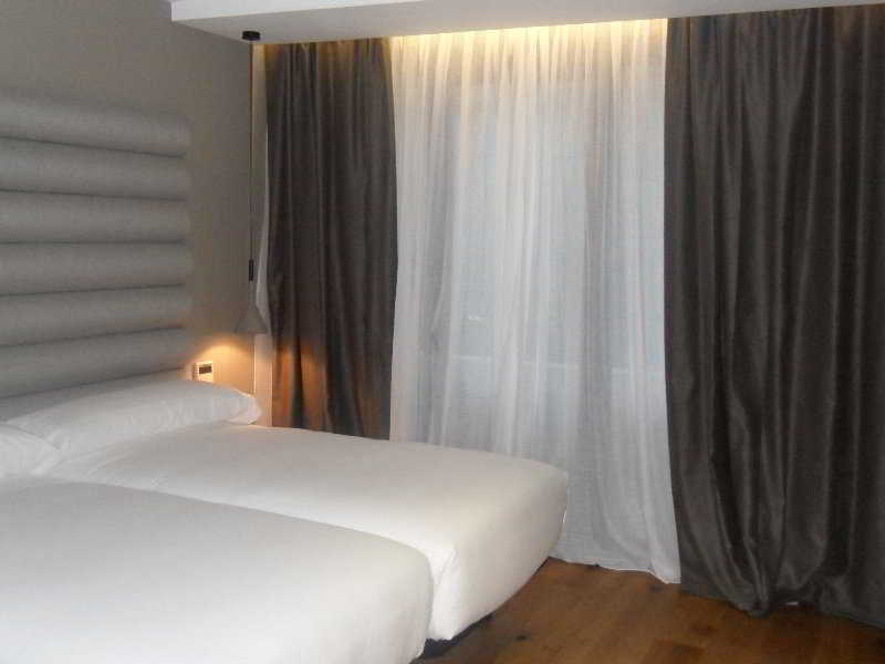 Zenit Vigo Hotel Ngoại thất bức ảnh