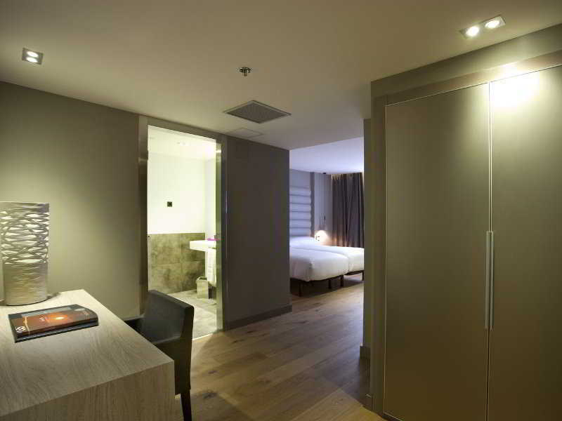 Zenit Vigo Hotel Ngoại thất bức ảnh